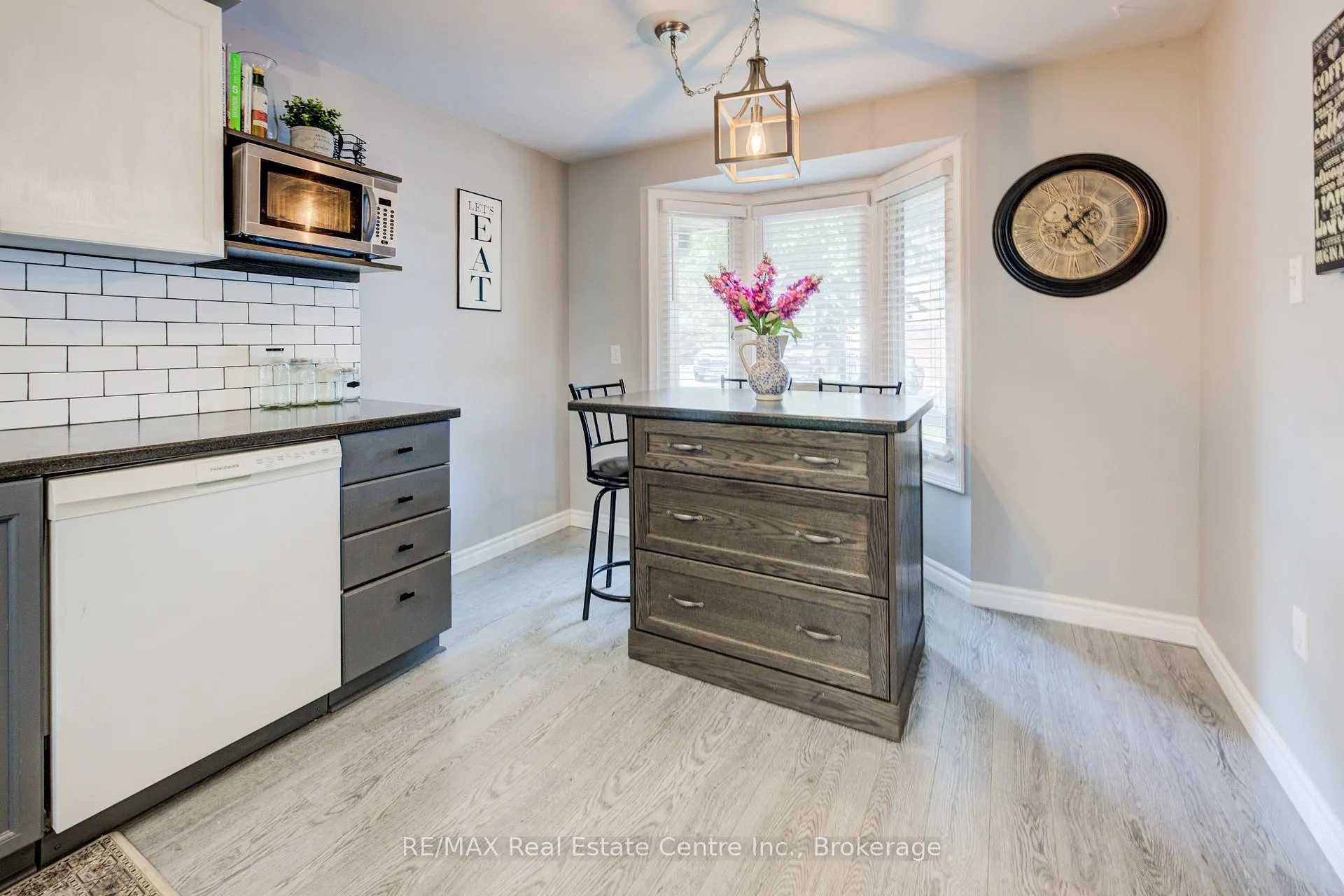 Photo 6 of Unit 73, 180 Marksam Road, Guelph, Willow West/Sugarbush/West Acres — HOMEH