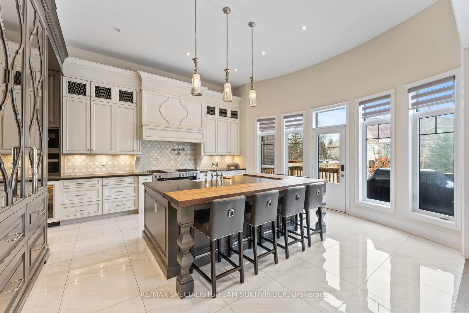 Photo 13 of 51 Classic Drive, Brampton, Credit Valley — HOMEH