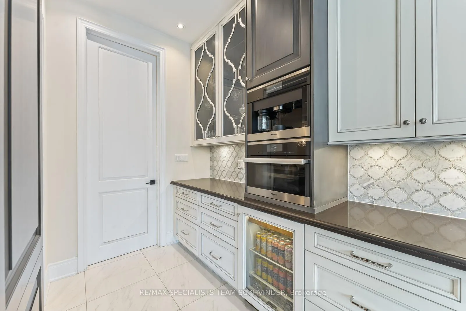 Photo 19 of 51 Classic Drive, Brampton, Credit Valley — HOMEH