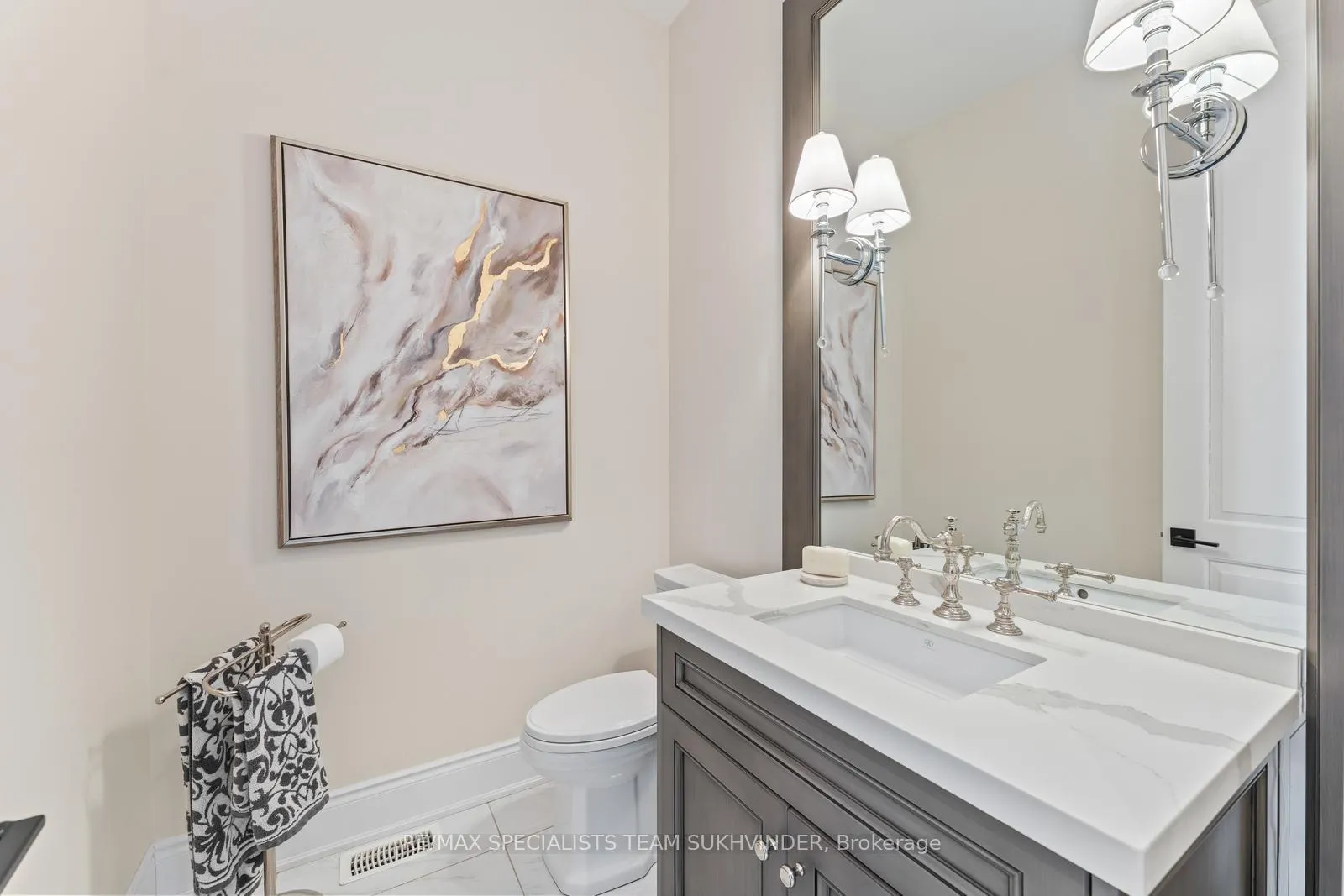 Photo 21 of 51 Classic Drive, Brampton, Credit Valley — HOMEH