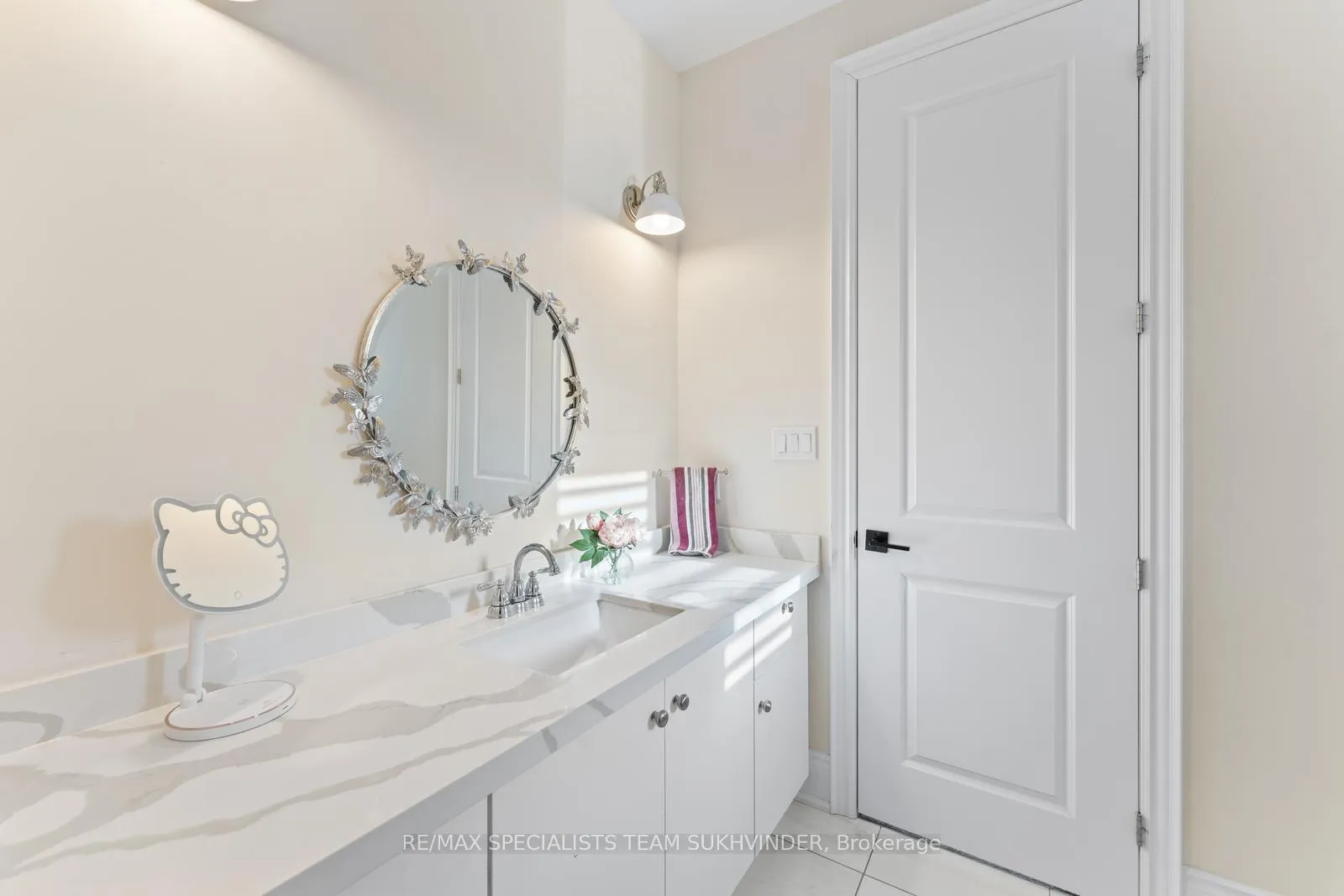 Photo 39 of 51 Classic Drive, Brampton, Credit Valley — HOMEH