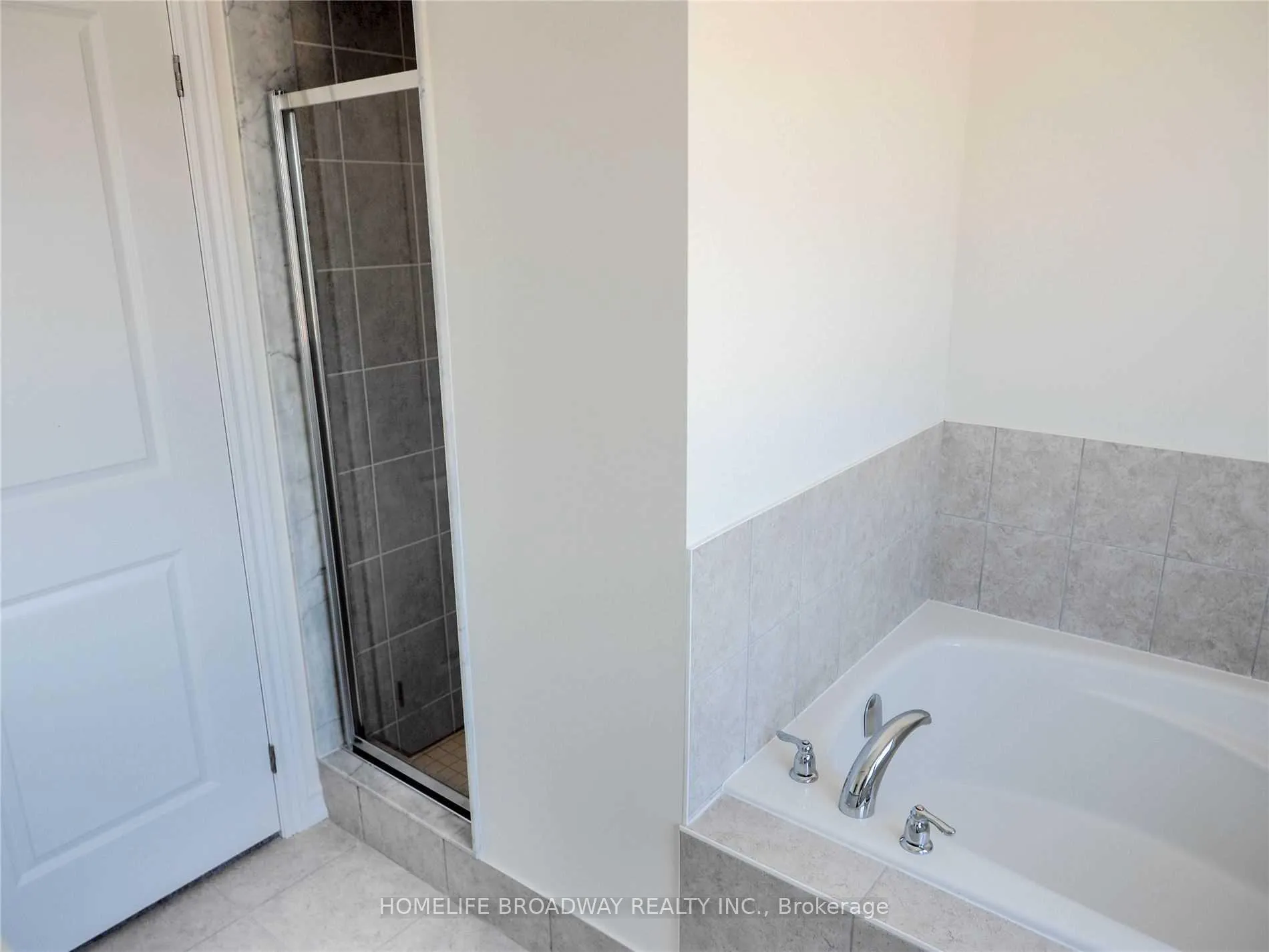 Photo 13 of 105 Cornell Centre Boulevard, Markham, Cornell — HOMEH