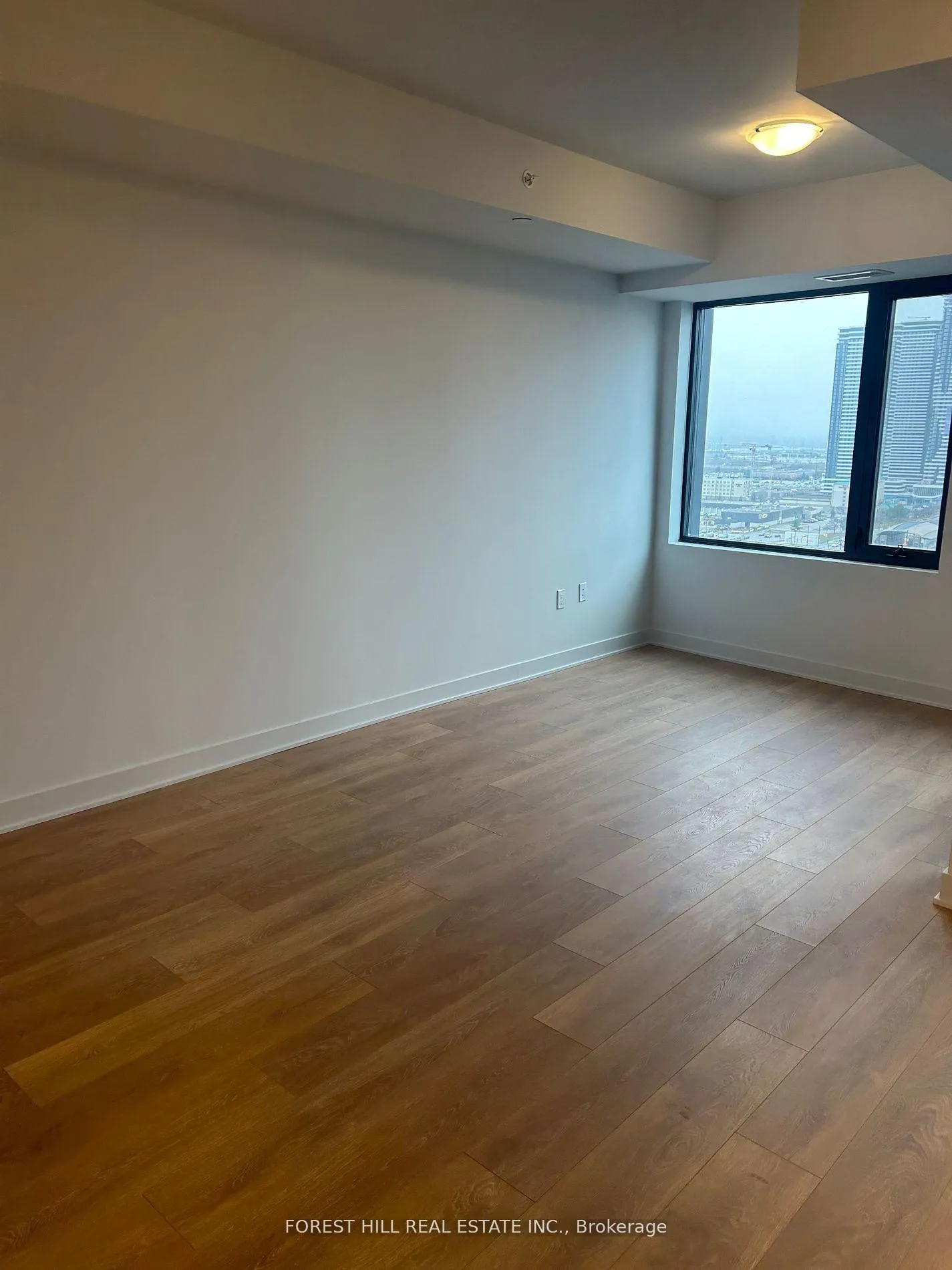 Photo 3 of Unit 1702, 2920 Highway 7 W, Vaughan, Concord — HOMEH