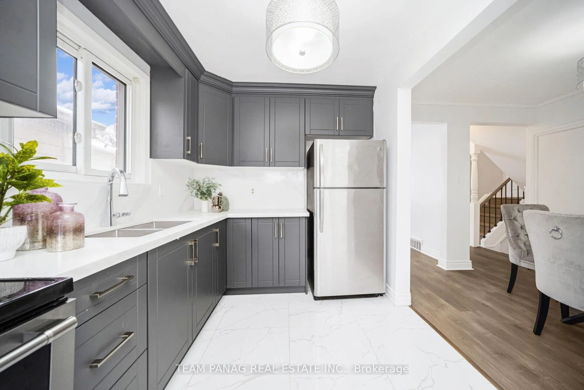 Photo 16 of 30 Parkway Avenue, Brampton, Northwood Park — HOMEH