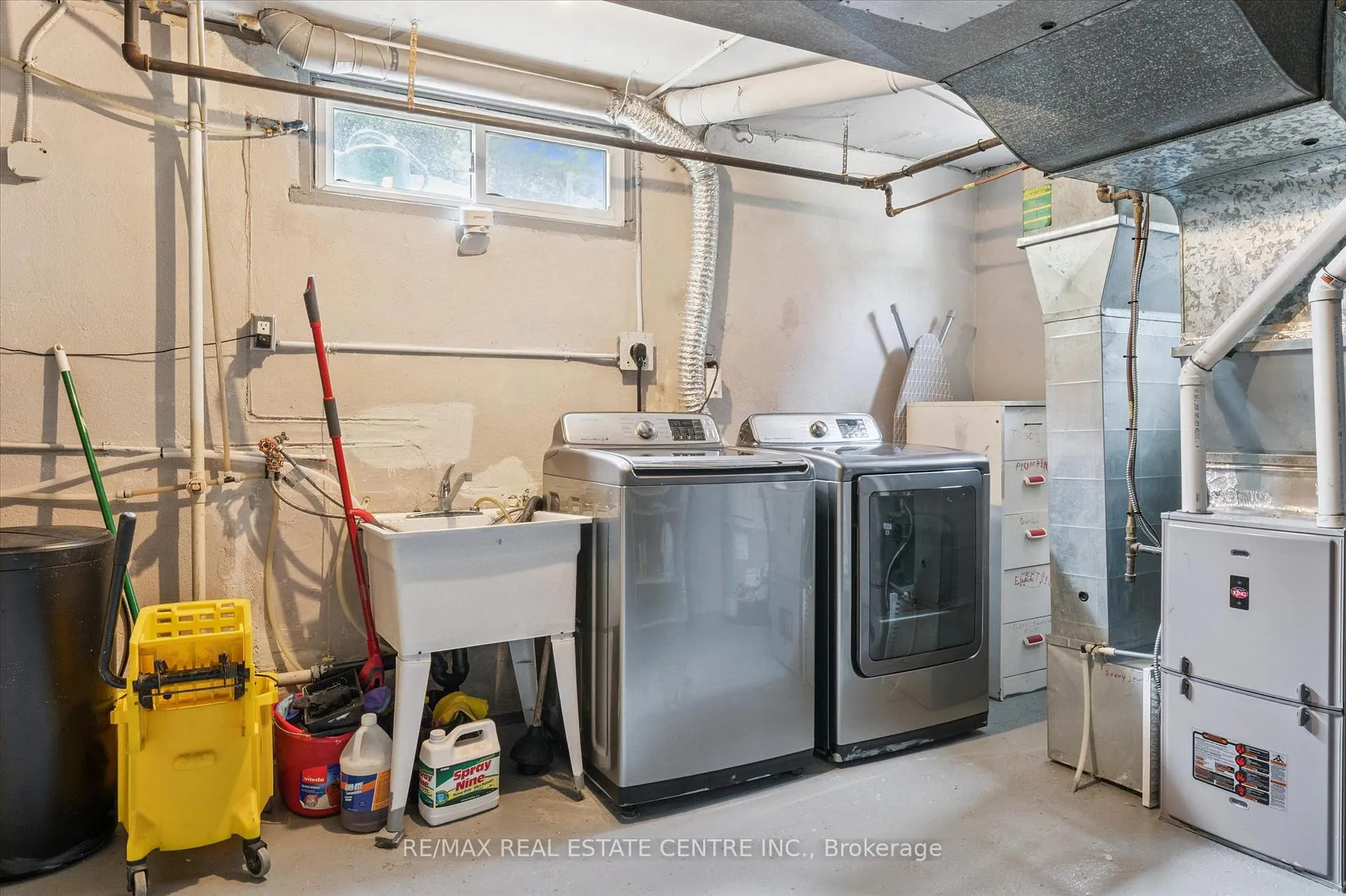 Photo 12 of Unit 3, 115 Marlborough Avenue, Kitchener — HOMEH