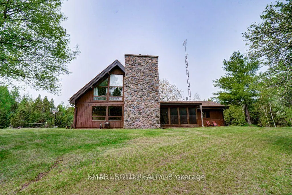 Photo 1 of 335 Ashworth Road, Uxbridge, Rural Uxbridge — HOMEH