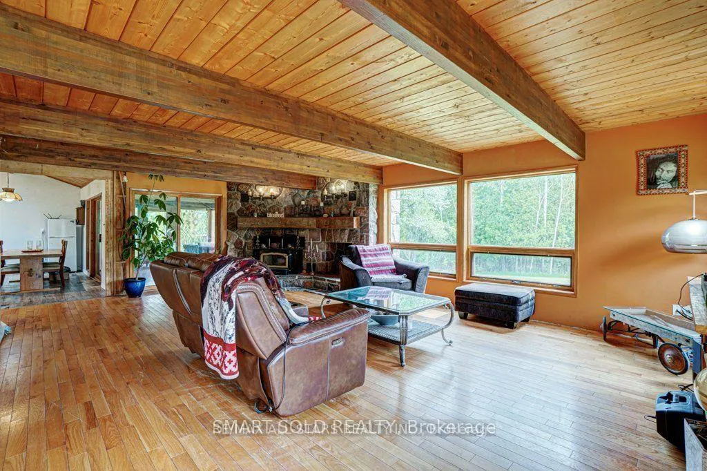 Photo 15 of 335 Ashworth Road, Uxbridge, Rural Uxbridge — HOMEH