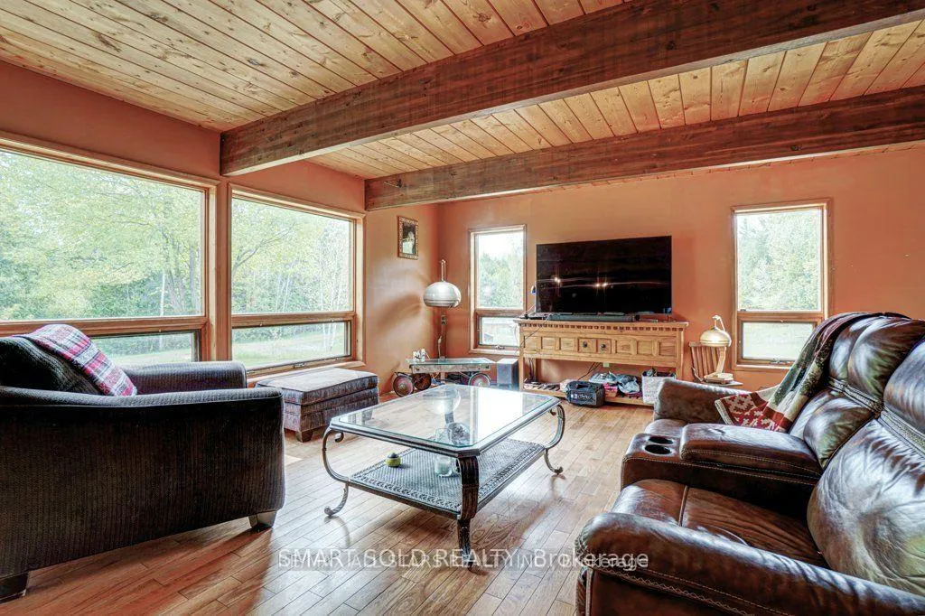 Photo 16 of 335 Ashworth Road, Uxbridge, Rural Uxbridge — HOMEH