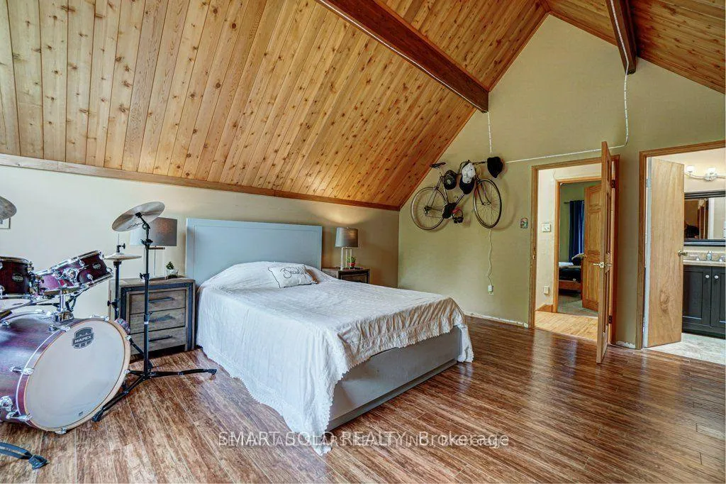 Photo 20 of 335 Ashworth Road, Uxbridge, Rural Uxbridge — HOMEH
