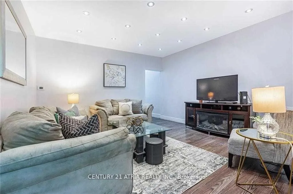 Photo 13 of 182 John Street, Hamilton, Beasley — HOMEH