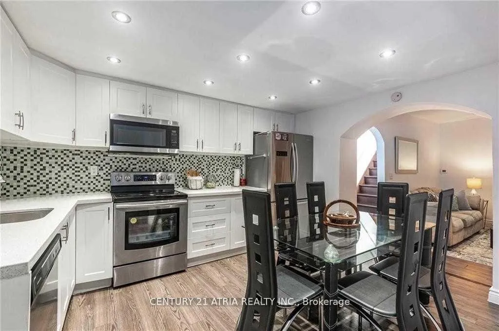 Photo 15 of 182 John Street, Hamilton, Beasley — HOMEH