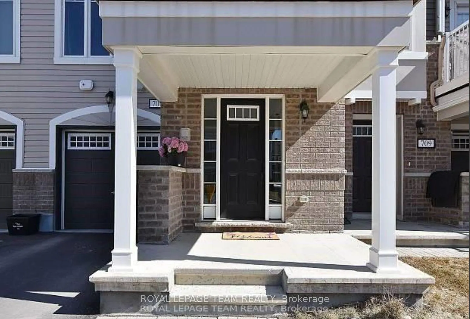 Photo 2 of 707 Juneberry Lane, Ottawa, Kanata - Emerald Meadows/Trailwest — HOMEH