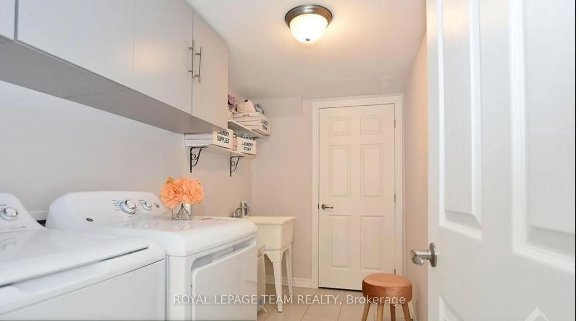 Photo 5 of 707 Juneberry Lane, Ottawa, Kanata - Emerald Meadows/Trailwest — HOMEH