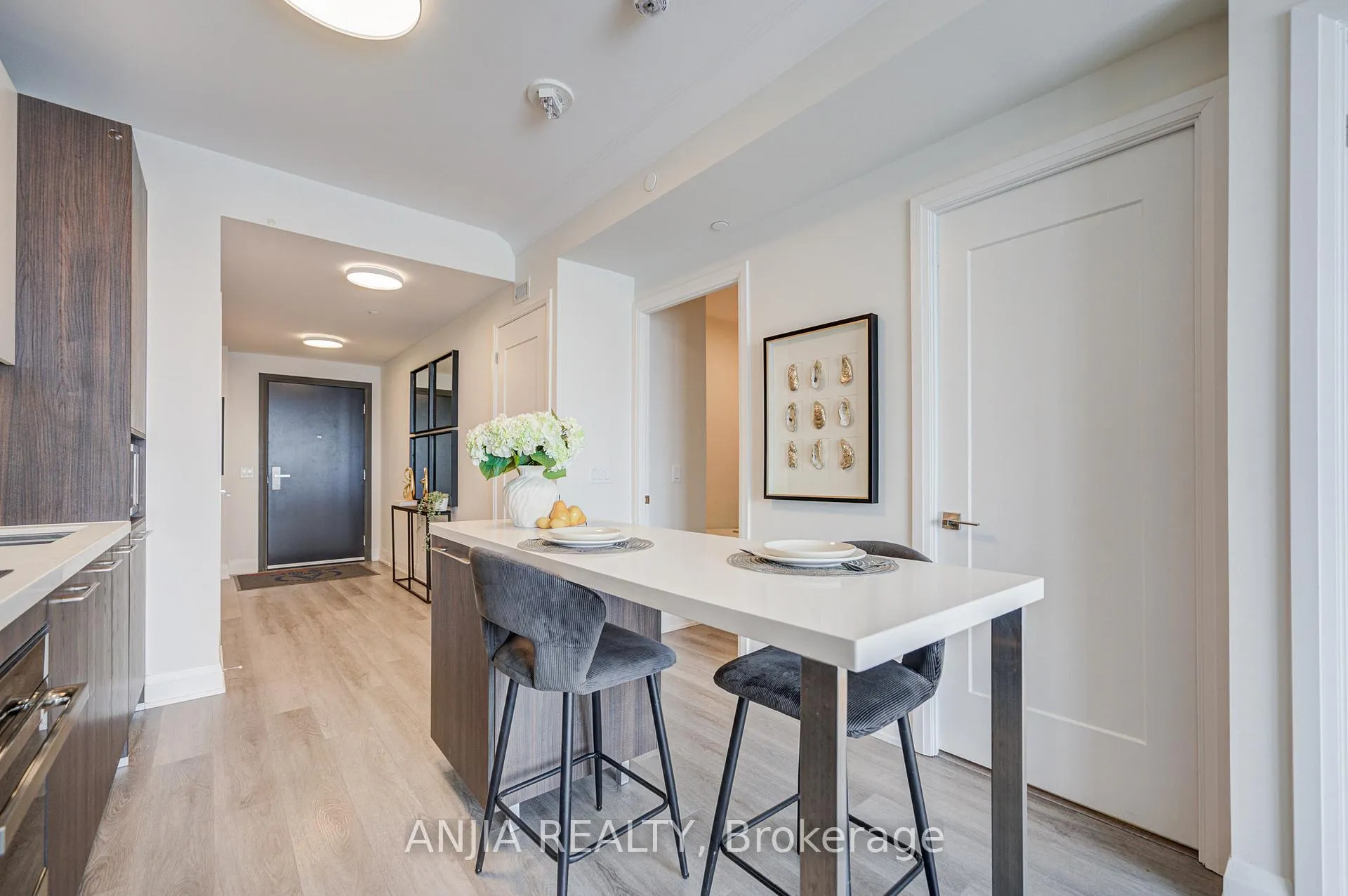 Photo 7 of Unit 2907, 18 Water Walk Drive, Markham, Unionville — HOMEH