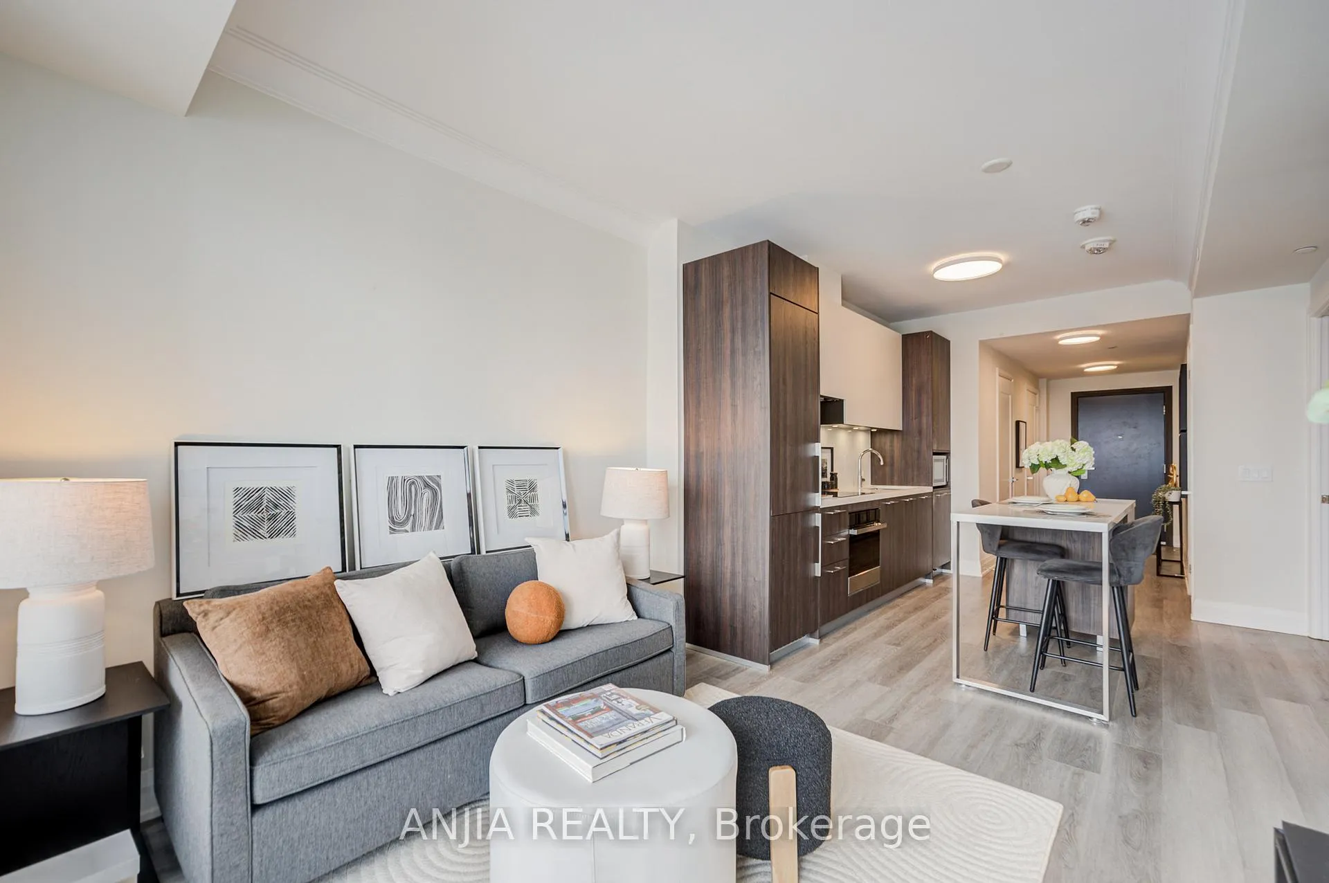 Photo 12 of Unit 2907, 18 Water Walk Drive, Markham, Unionville — HOMEH