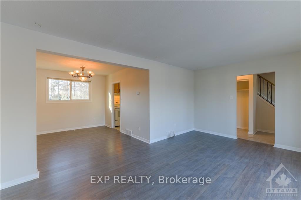 Photo 6 of 24B Aldercrest Drive, Ottawa, Meadowlands/Crestview — HOMEH
