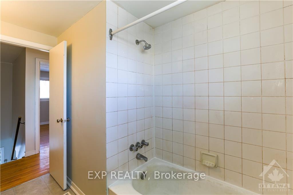 Photo 27 of 24B Aldercrest Drive, Ottawa, Meadowlands/Crestview — HOMEH
