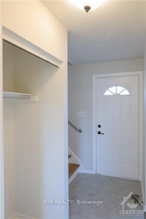 Photo 32 of 24B Aldercrest Drive, Ottawa, Meadowlands/Crestview — HOMEH