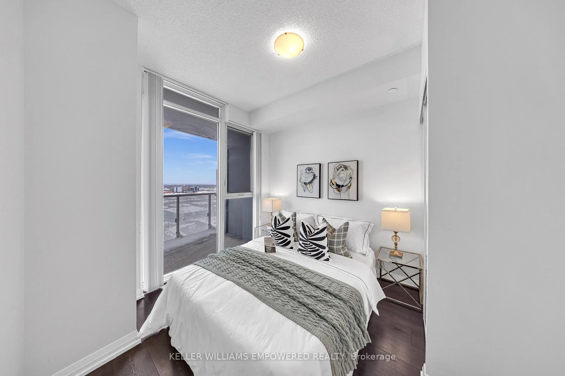 Photo 9 of Unit 1812, 7895 Jane Street, Vaughan, Concord — HOMEH