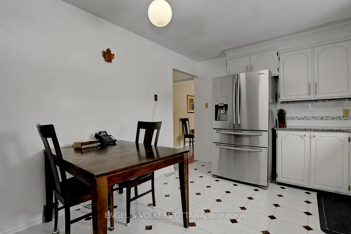 Photo 23 of 1016 Driftwood Crescent, Ottawa, Convent Glen — HOMEH