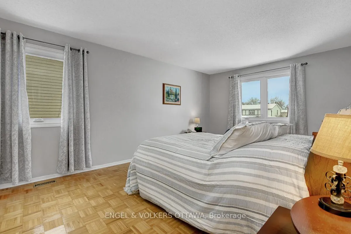 Photo 26 of 1016 Driftwood Crescent, Ottawa, Convent Glen — HOMEH