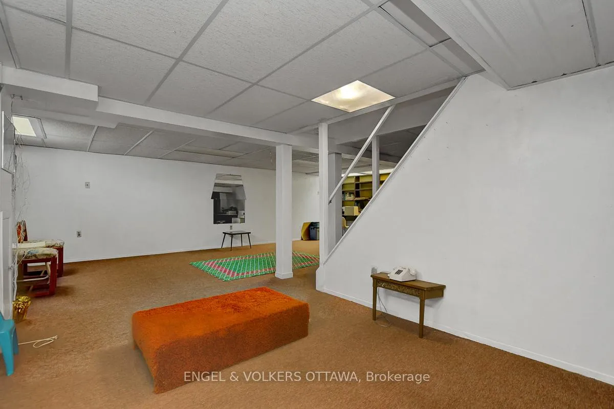 Photo 42 of 1016 Driftwood Crescent, Ottawa, Convent Glen — HOMEH
