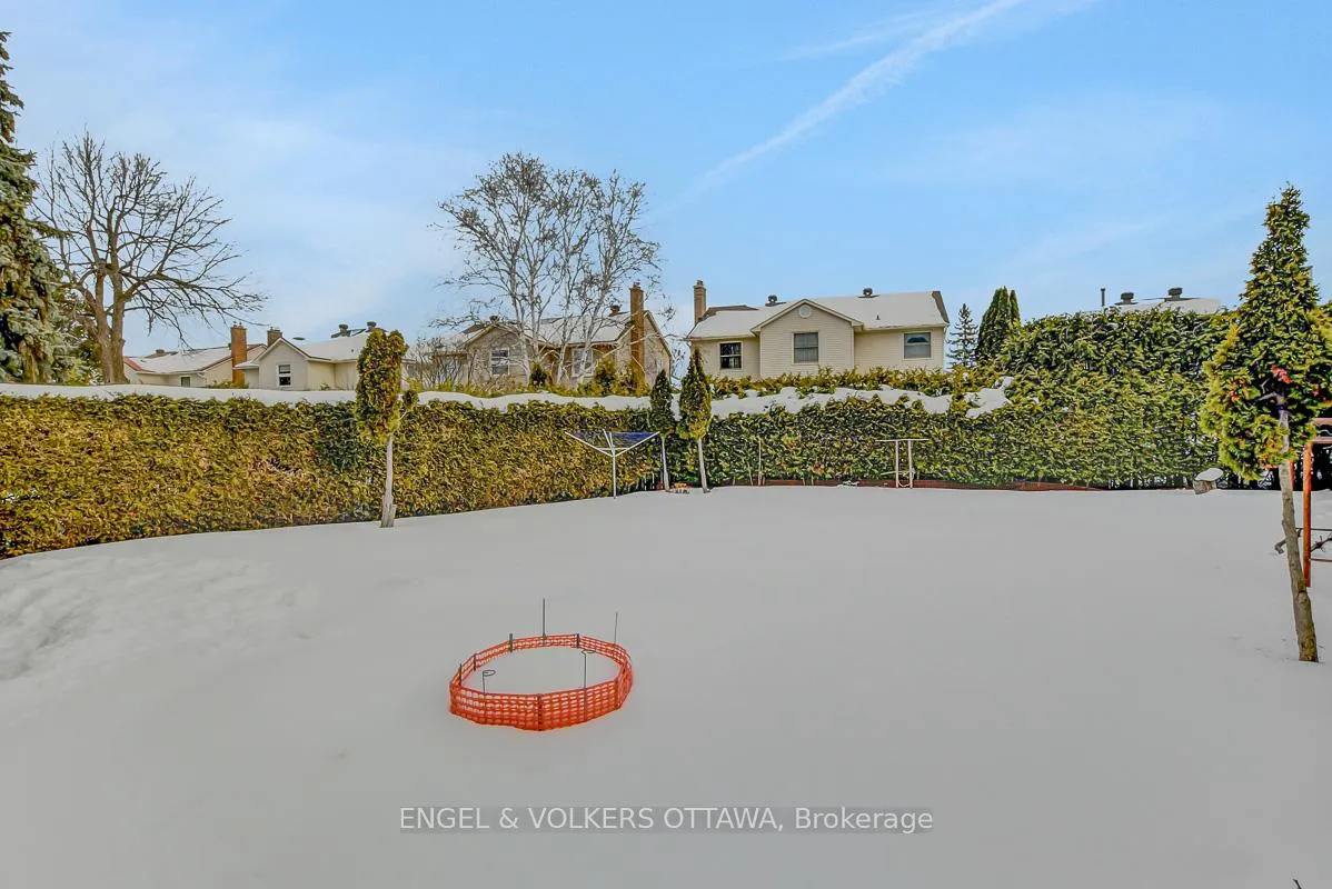 Photo 47 of 1016 Driftwood Crescent, Ottawa, Convent Glen — HOMEH