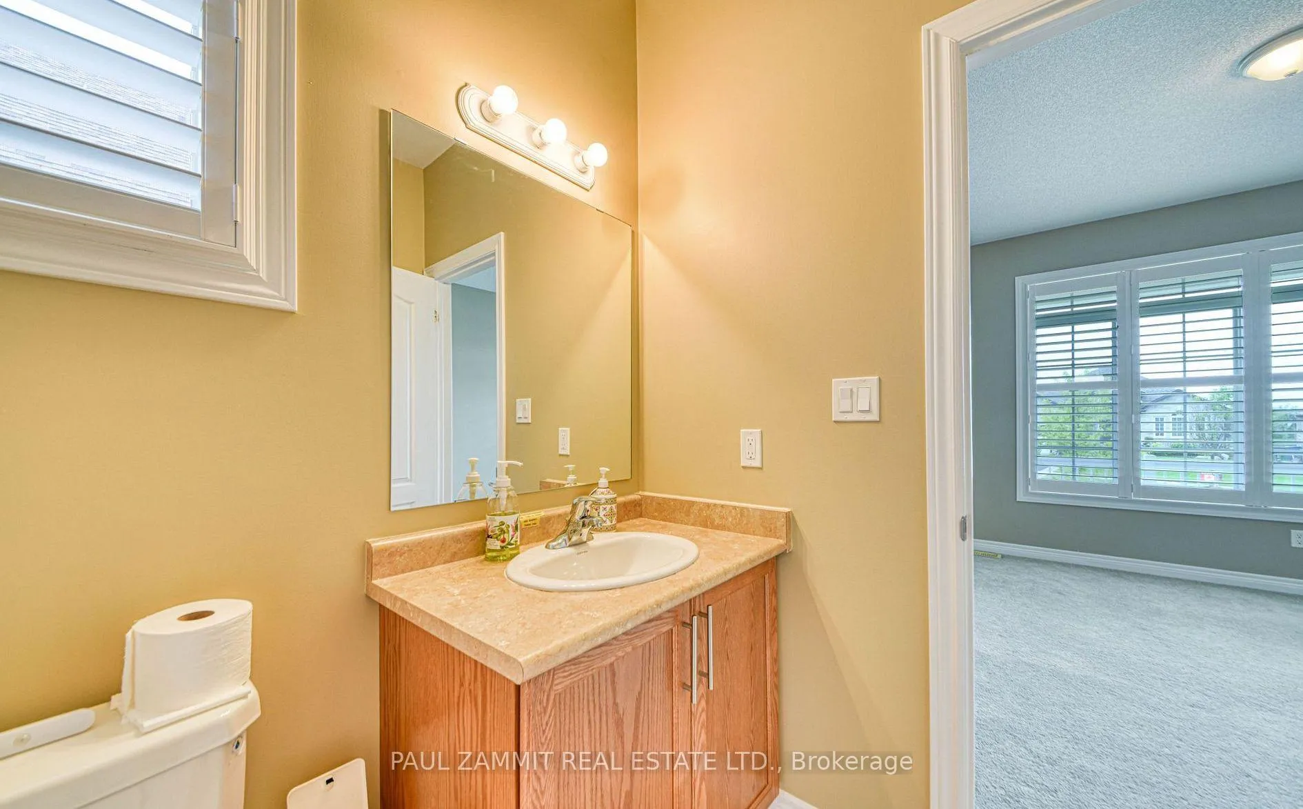 Photo 7 of 42 Barron Boulevard, Kawartha Lakes, Lindsay — HOMEH