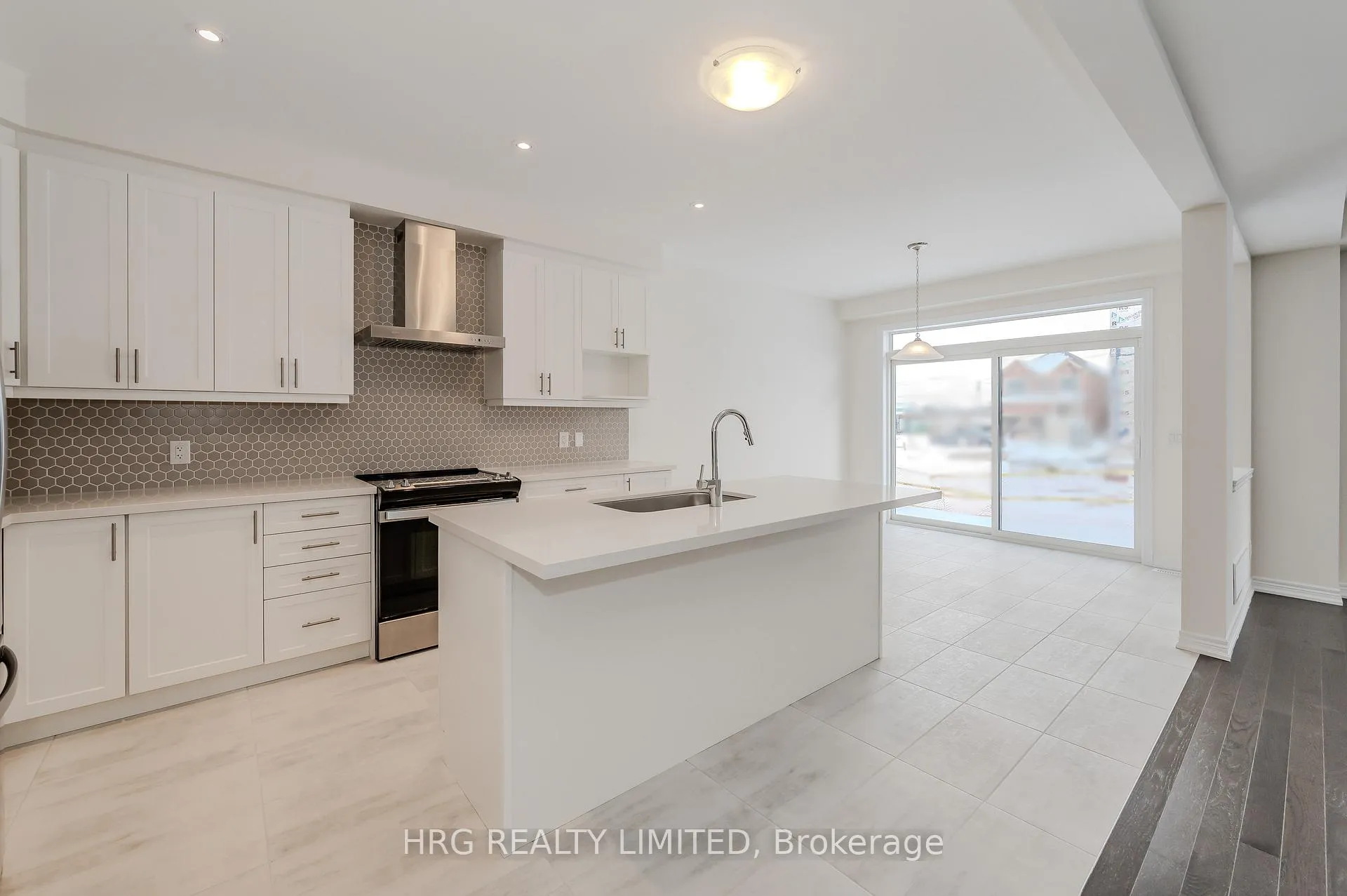 Photo 9 of 262 Histand Trail E, Kitchener — HOMEH