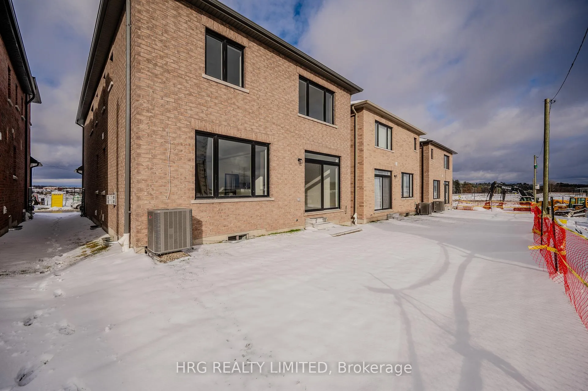 Photo 27 of 262 Histand Trail E, Kitchener — HOMEH