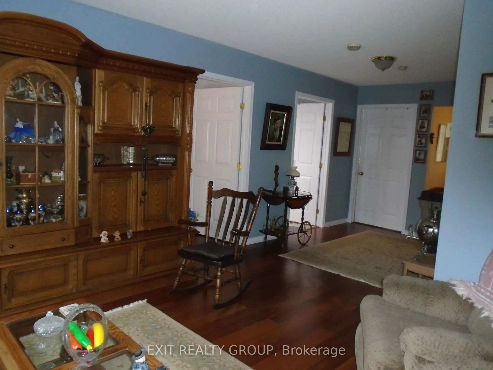 Photo 2 of 33 Cretney Drive, Prince Edward County, Wellington — HOMEH