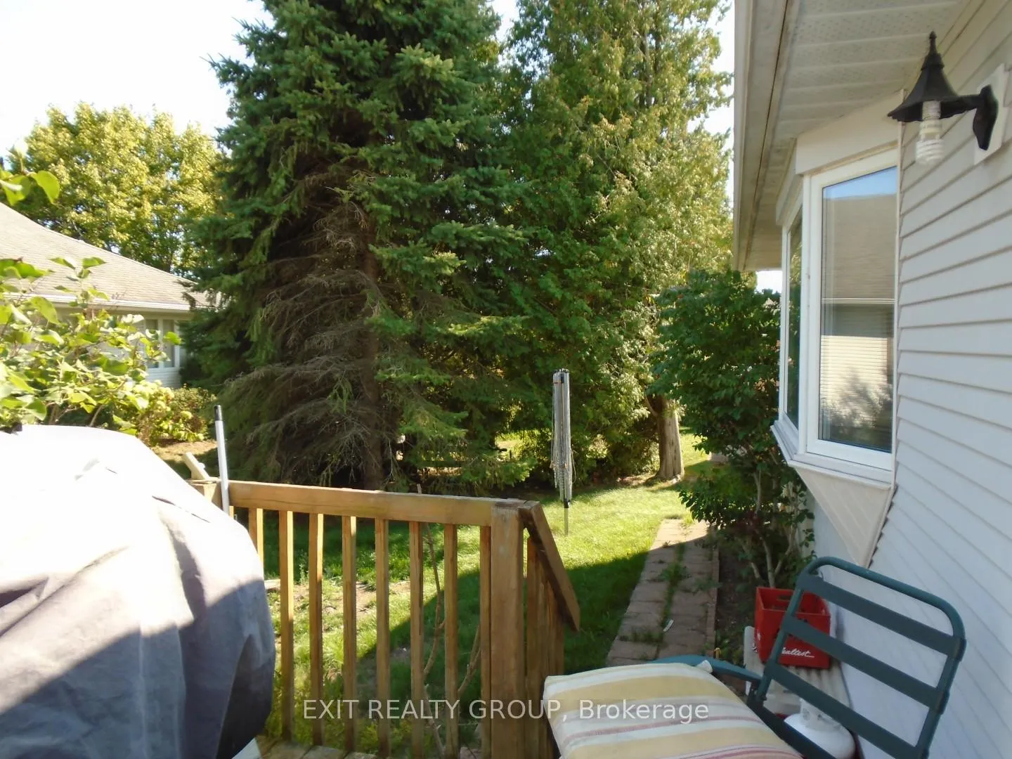 Photo 15 of 33 Cretney Drive, Prince Edward County, Wellington — HOMEH