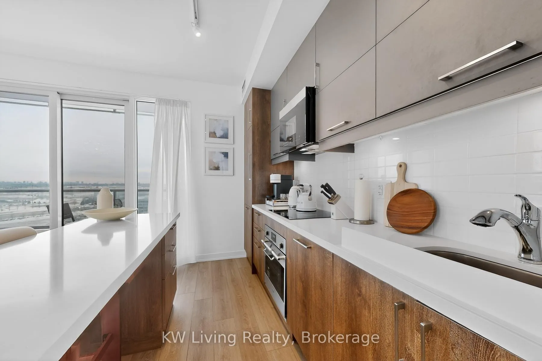 Photo 9 of Unit 1606, 8119 Birchmount Road, Markham, Unionville — HOMEH