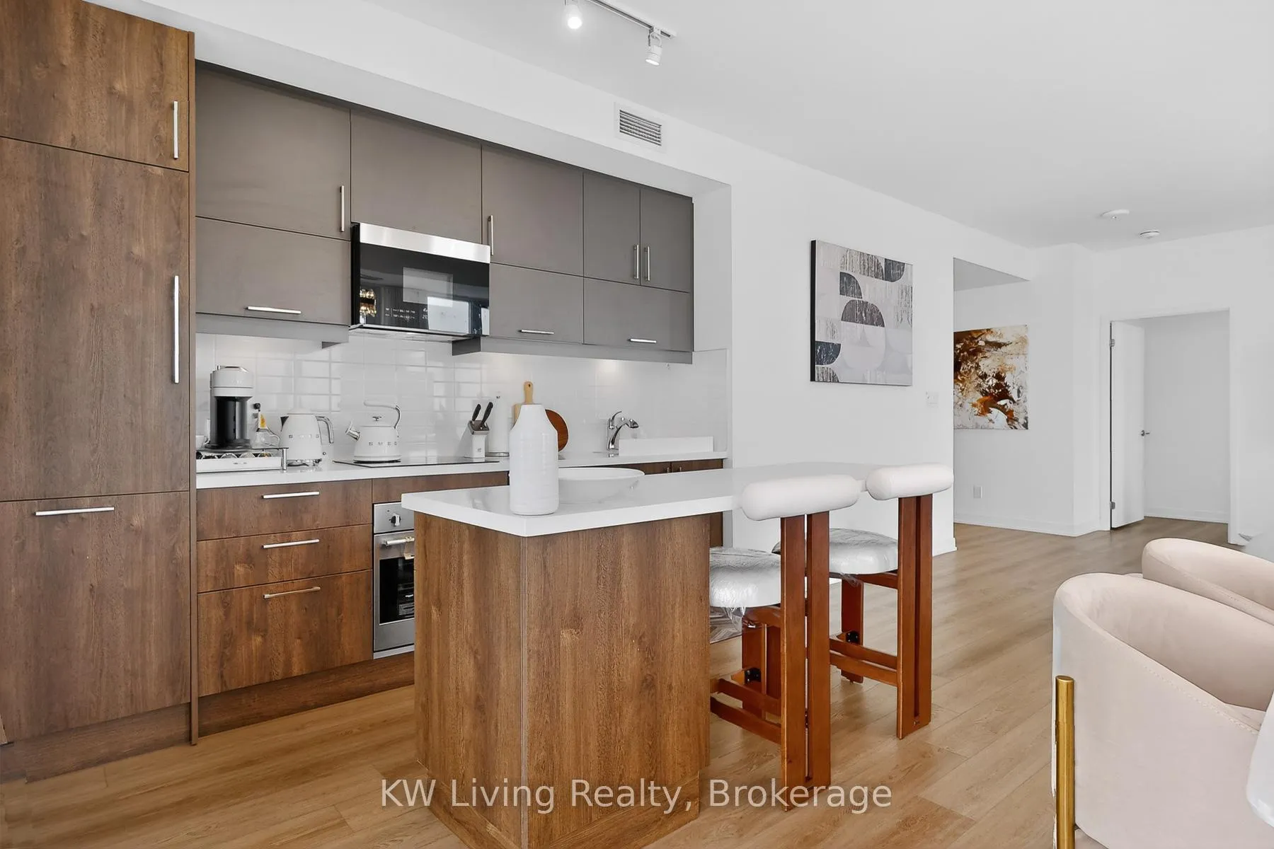 Photo 10 of Unit 1606, 8119 Birchmount Road, Markham, Unionville — HOMEH