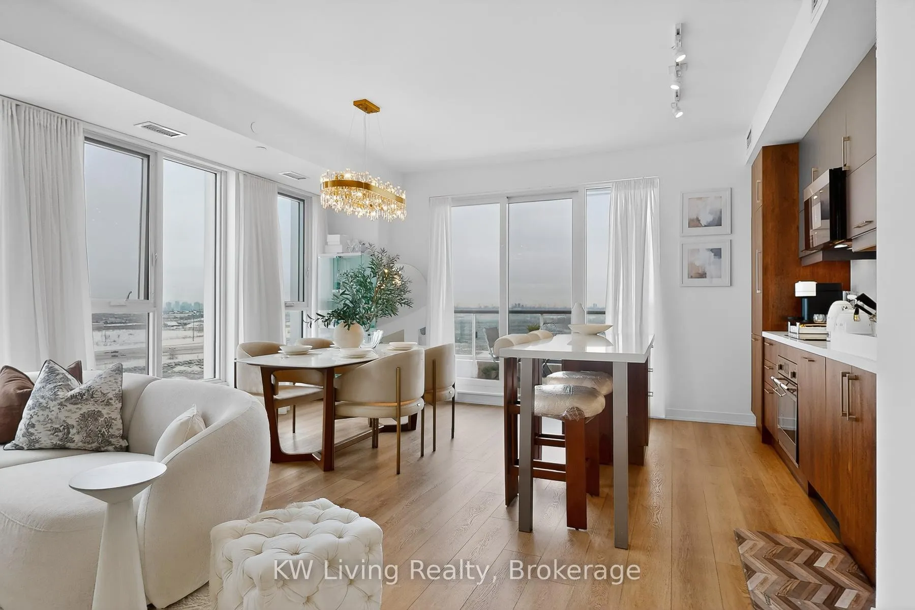 Photo 11 of Unit 1606, 8119 Birchmount Road, Markham, Unionville — HOMEH