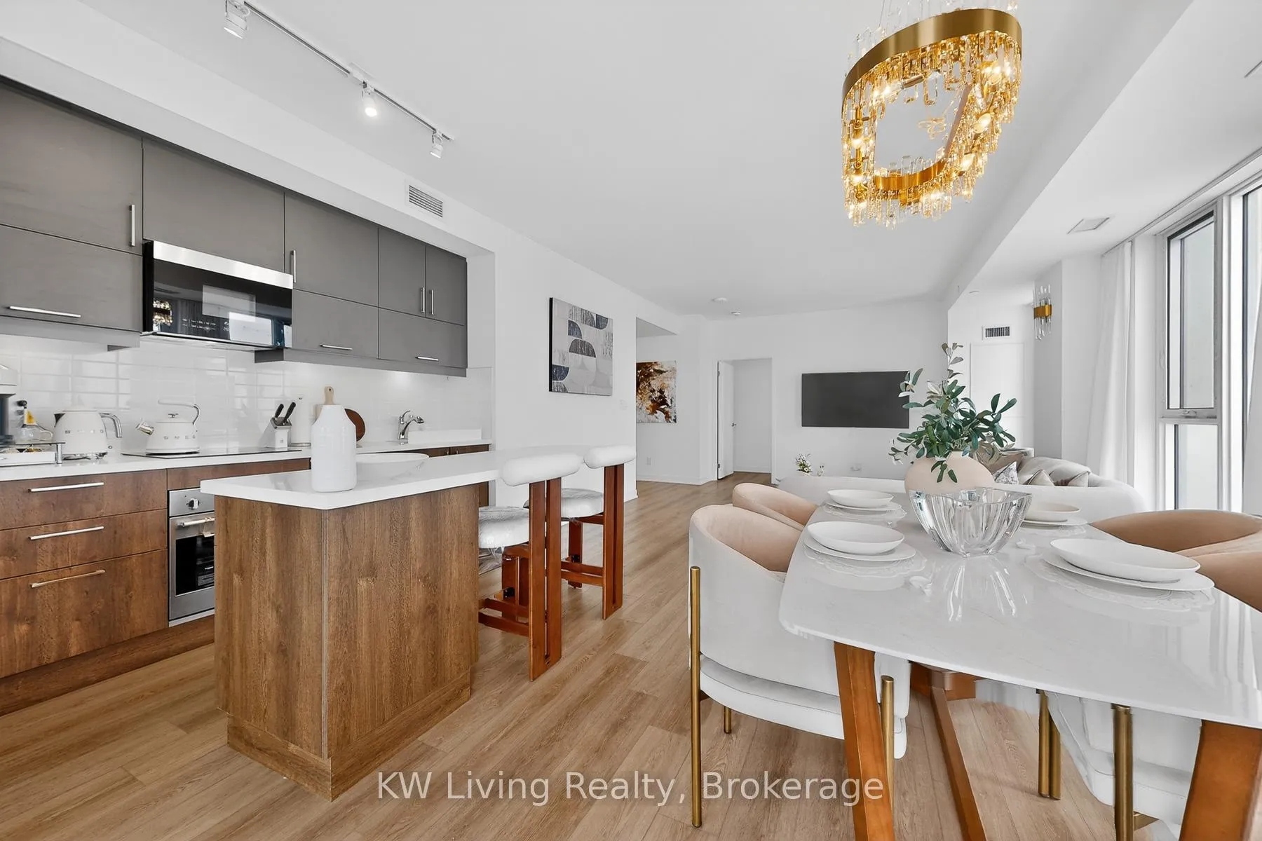 Photo 12 of Unit 1606, 8119 Birchmount Road, Markham, Unionville — HOMEH