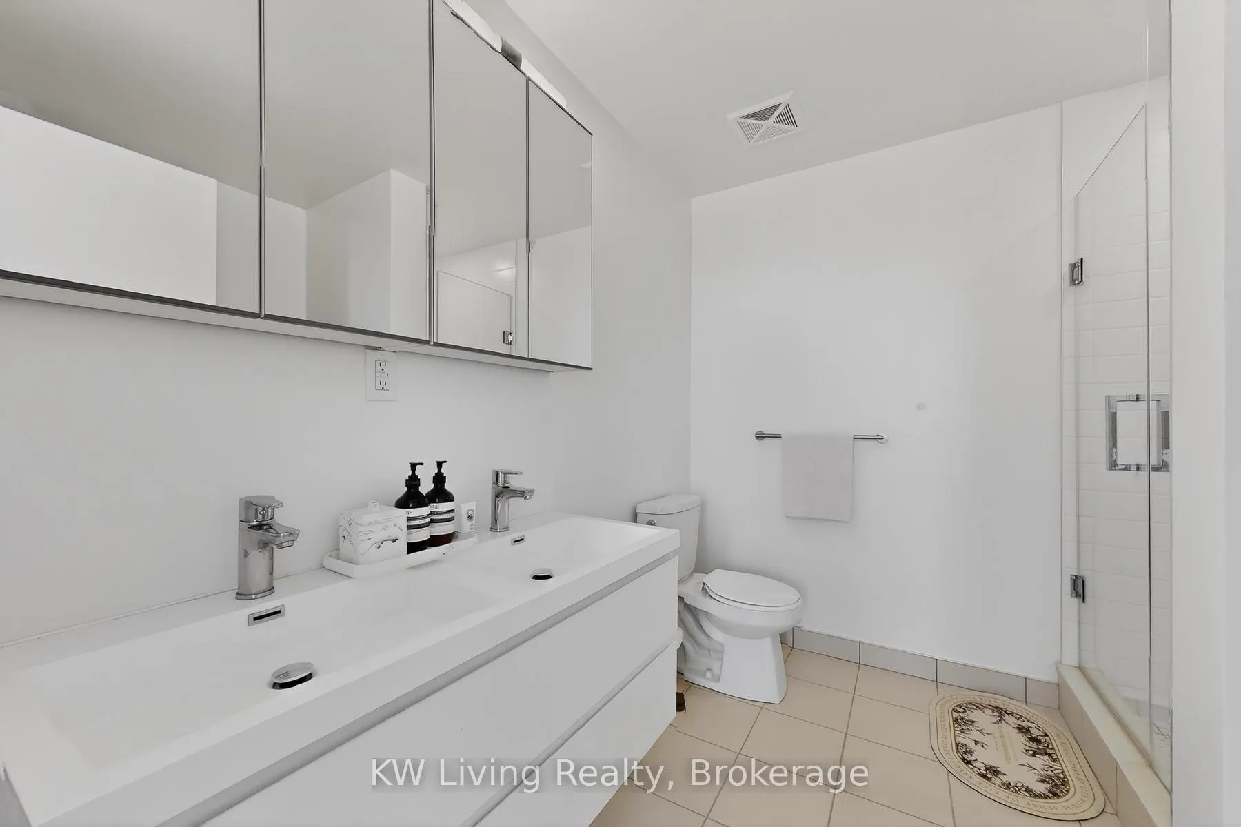 Photo 17 of Unit 1606, 8119 Birchmount Road, Markham, Unionville — HOMEH