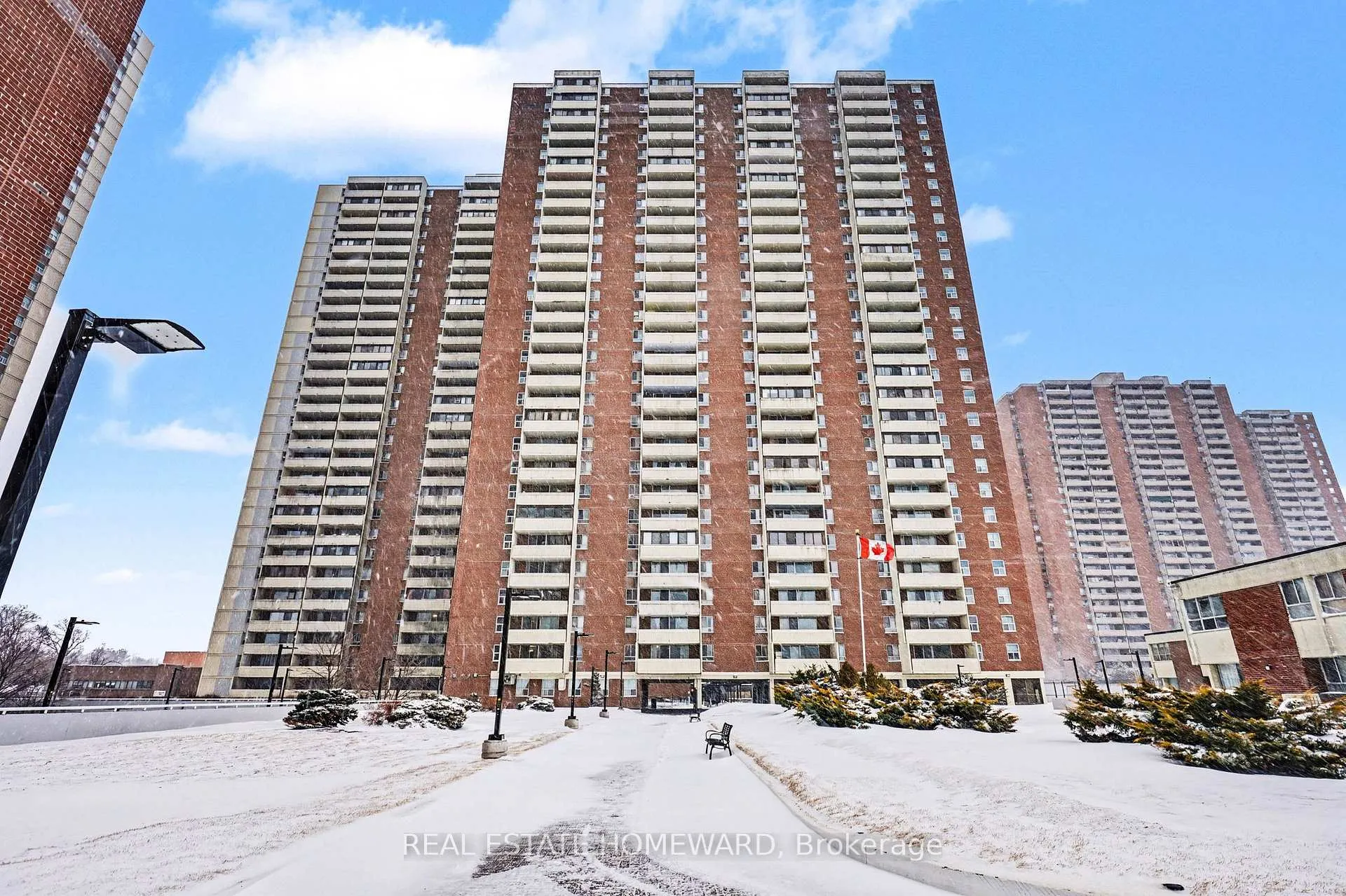 Photo 2 of Unit 1503, 5 Massey Square, Toronto, Crescent Town — HOMEH