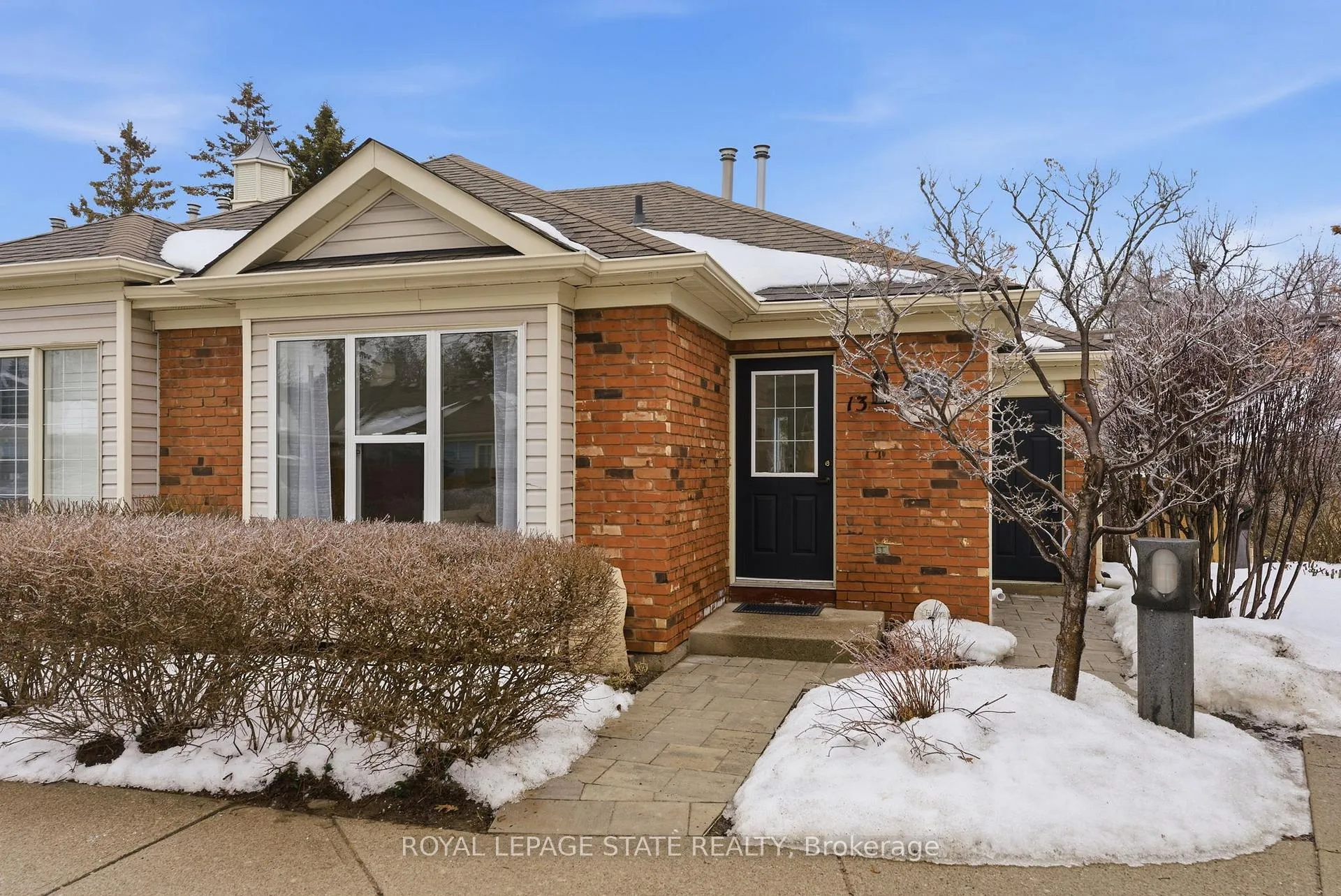 Photo 1 of Unit 13, 175 Fiddlers Green Road, Hamilton, Ancaster — HOMEH