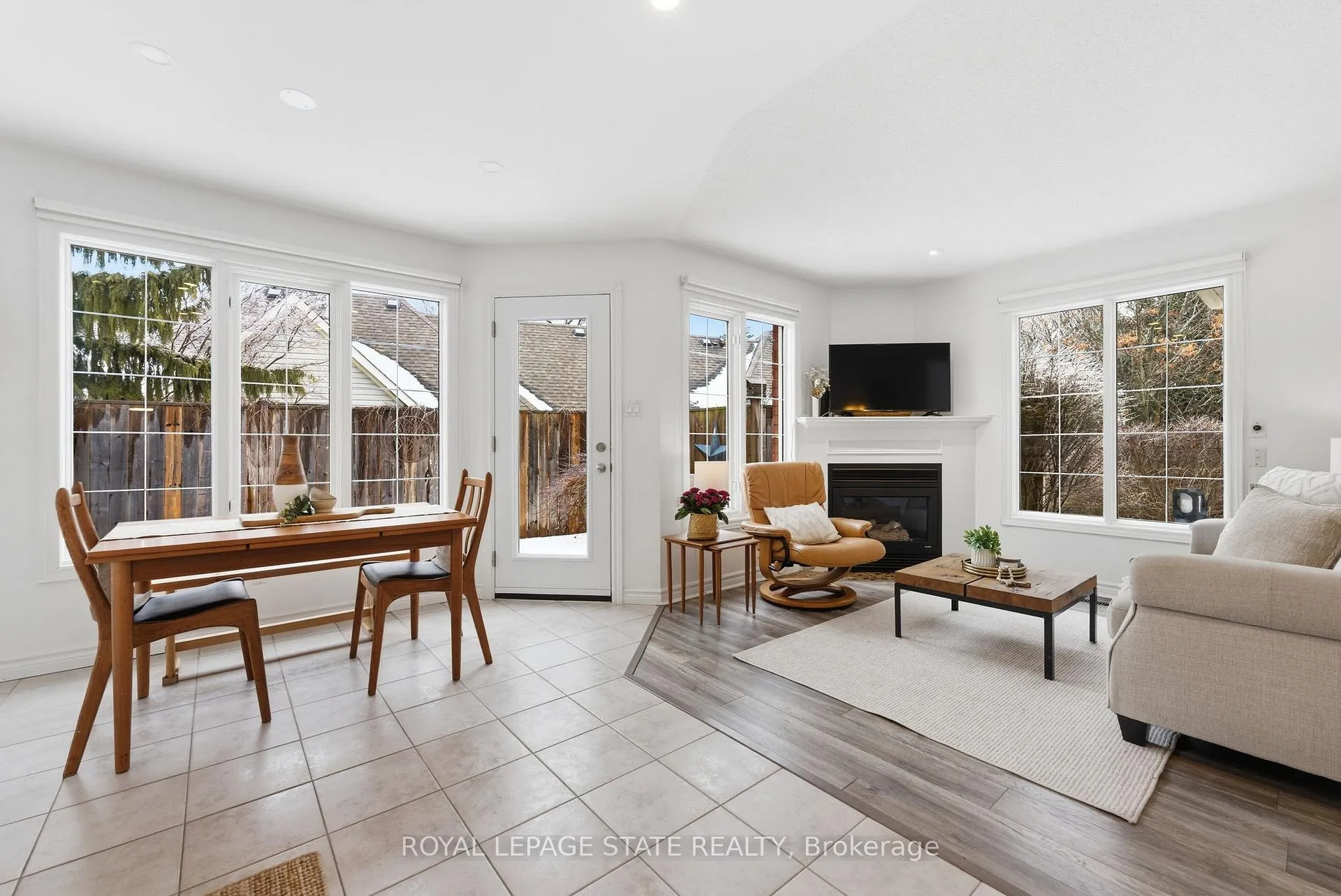 Photo 19 of Unit 13, 175 Fiddlers Green Road, Hamilton, Ancaster — HOMEH