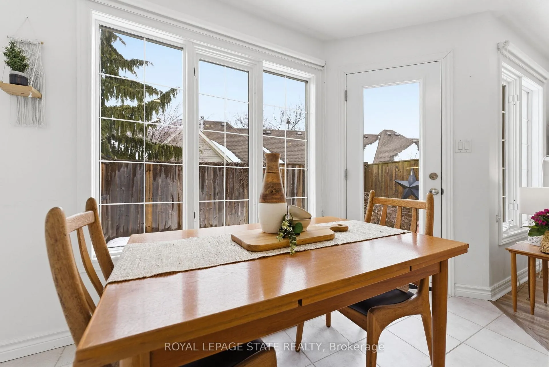 Photo 20 of Unit 13, 175 Fiddlers Green Road, Hamilton, Ancaster — HOMEH