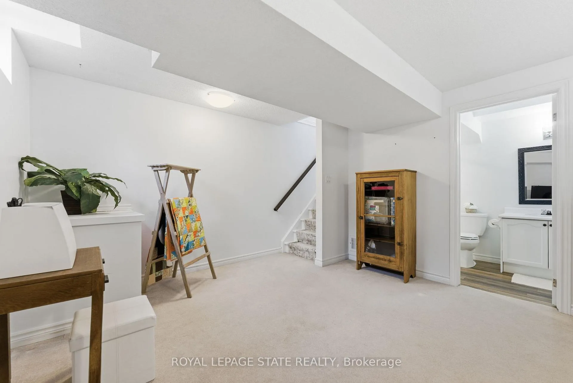 Photo 23 of Unit 13, 175 Fiddlers Green Road, Hamilton, Ancaster — HOMEH
