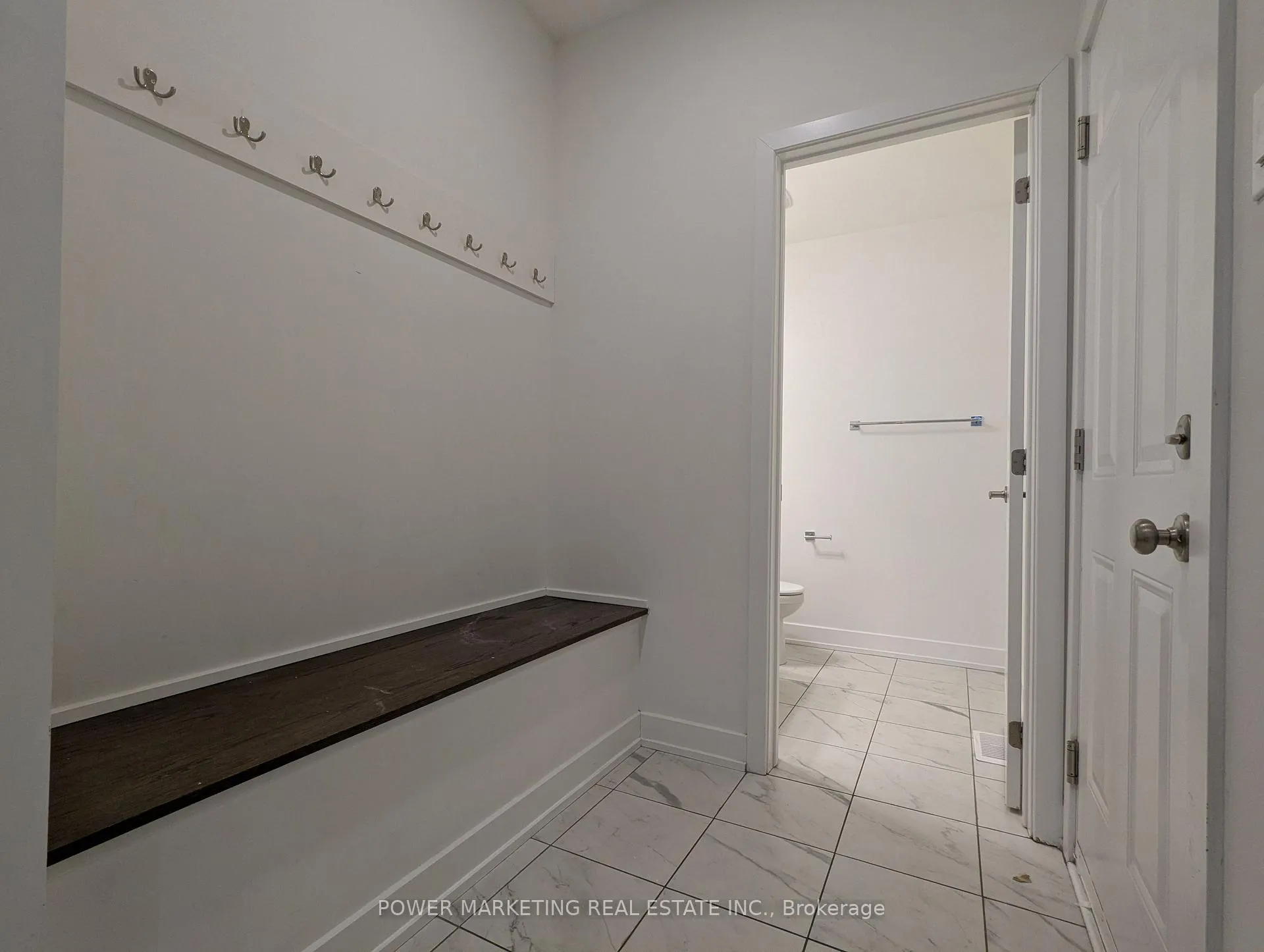 Photo 3 of 332 Monticello Avenue, Ottawa, Kanata - Emerald Meadows/Trailwest — HOMEH
