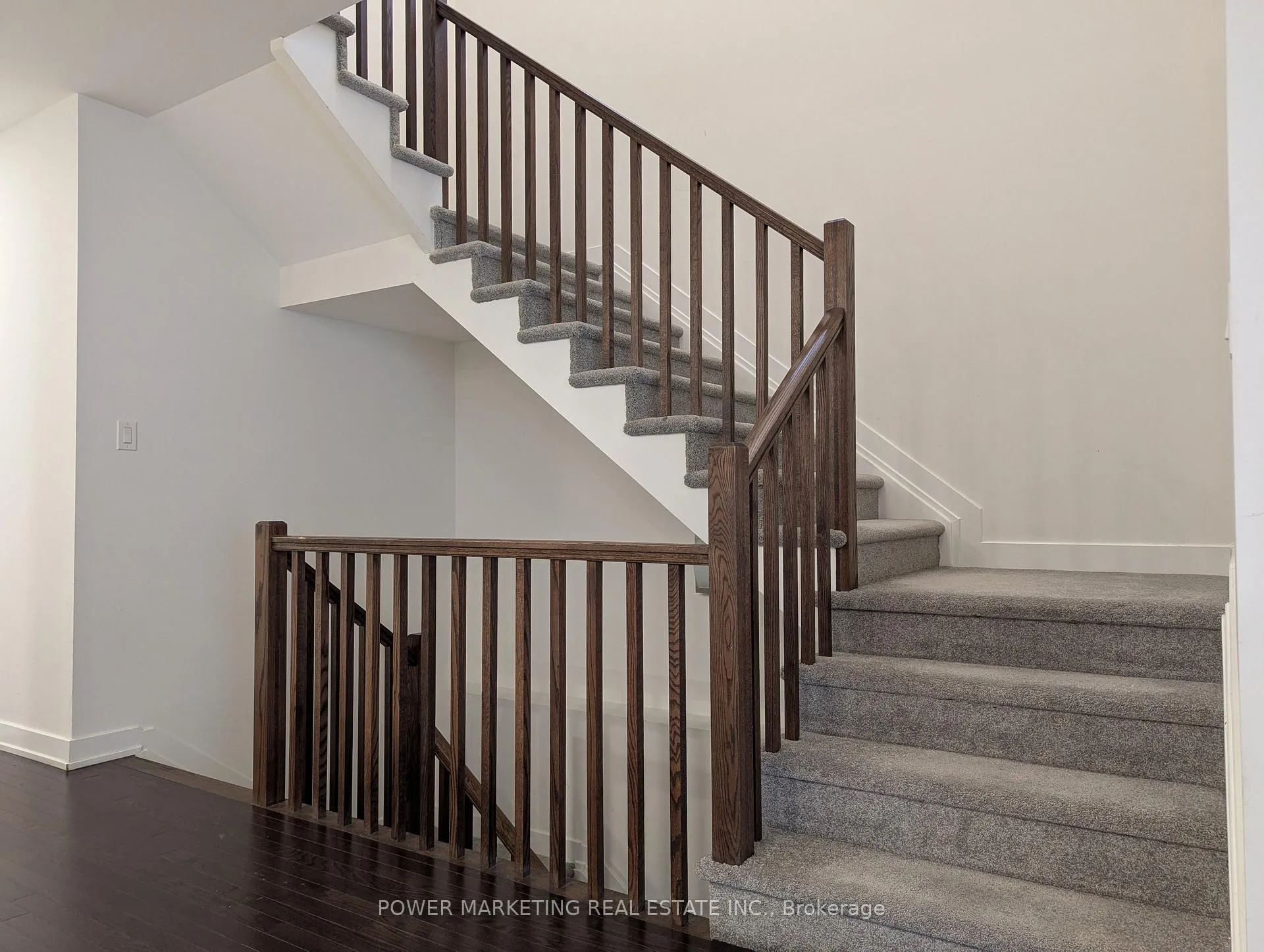 Photo 9 of 332 Monticello Avenue, Ottawa, Kanata - Emerald Meadows/Trailwest — HOMEH