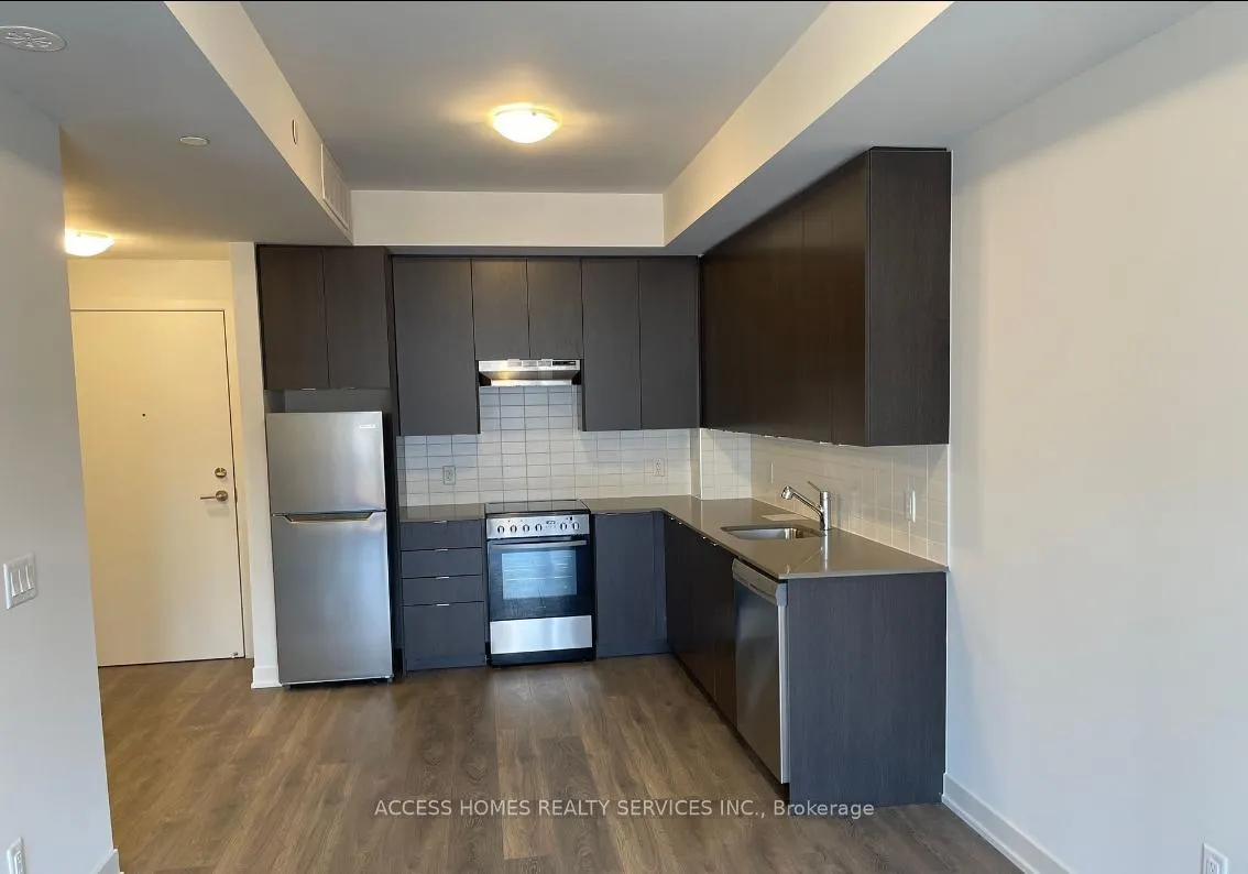 Photo 2 of Unit 216, 58 Sky Harbour Drive, Brampton, Brampton West — HOMEH