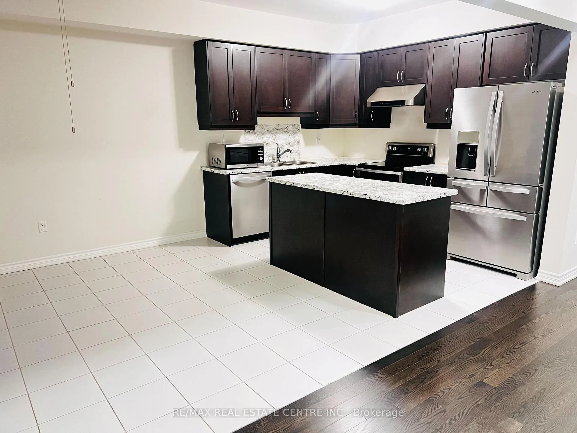 Photo 10 of 13 Maynada Road, Brampton, Northwest Brampton — HOMEH