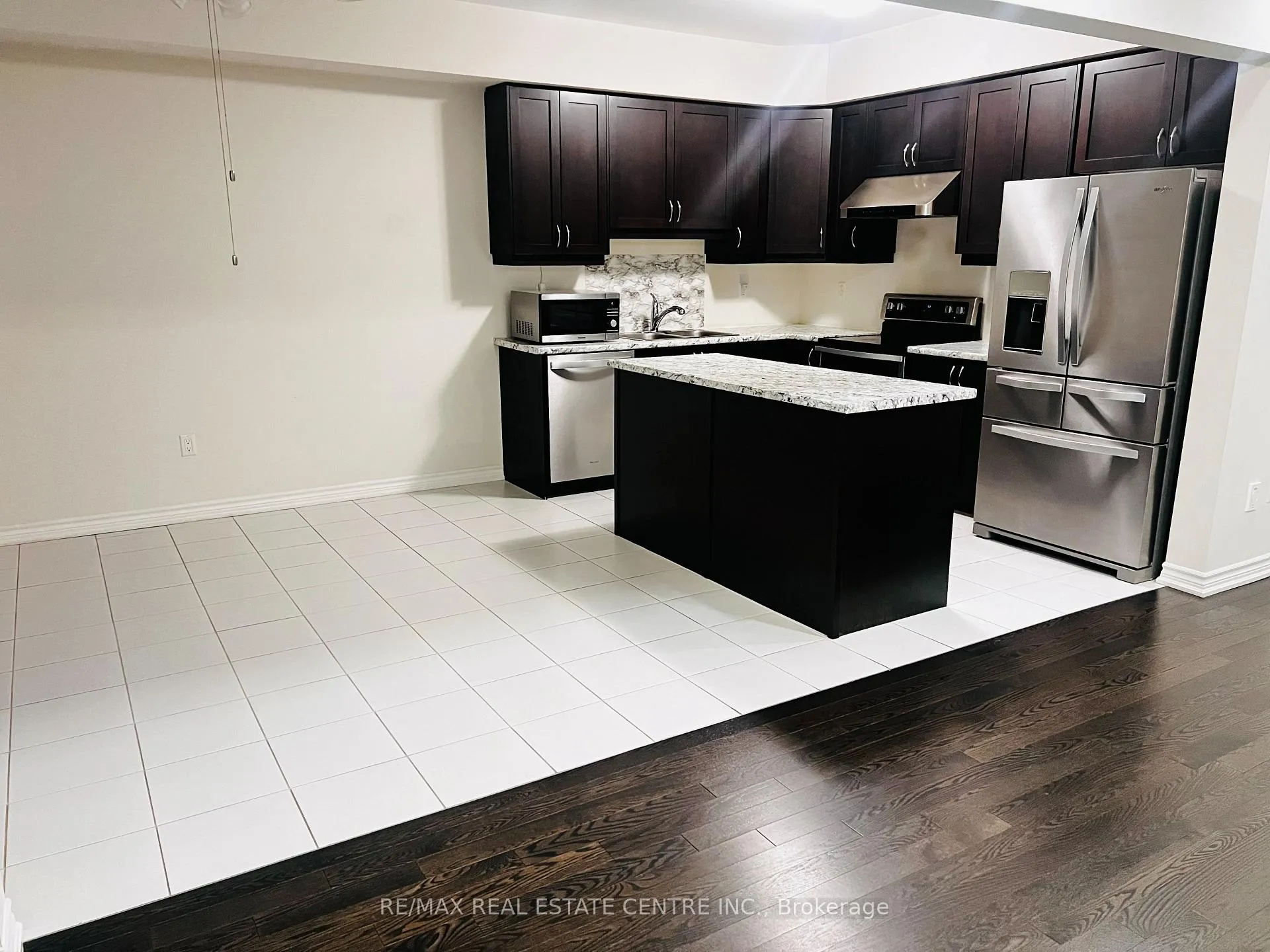 Photo 11 of 13 Maynada Road, Brampton, Northwest Brampton — HOMEH