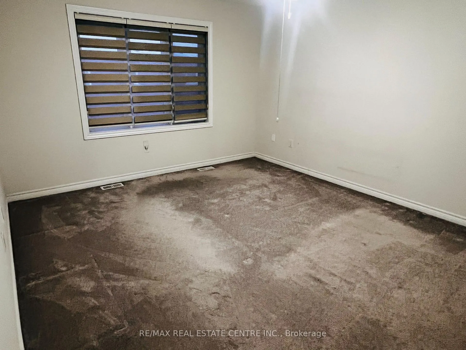 Photo 15 of 13 Maynada Road, Brampton, Northwest Brampton — HOMEH