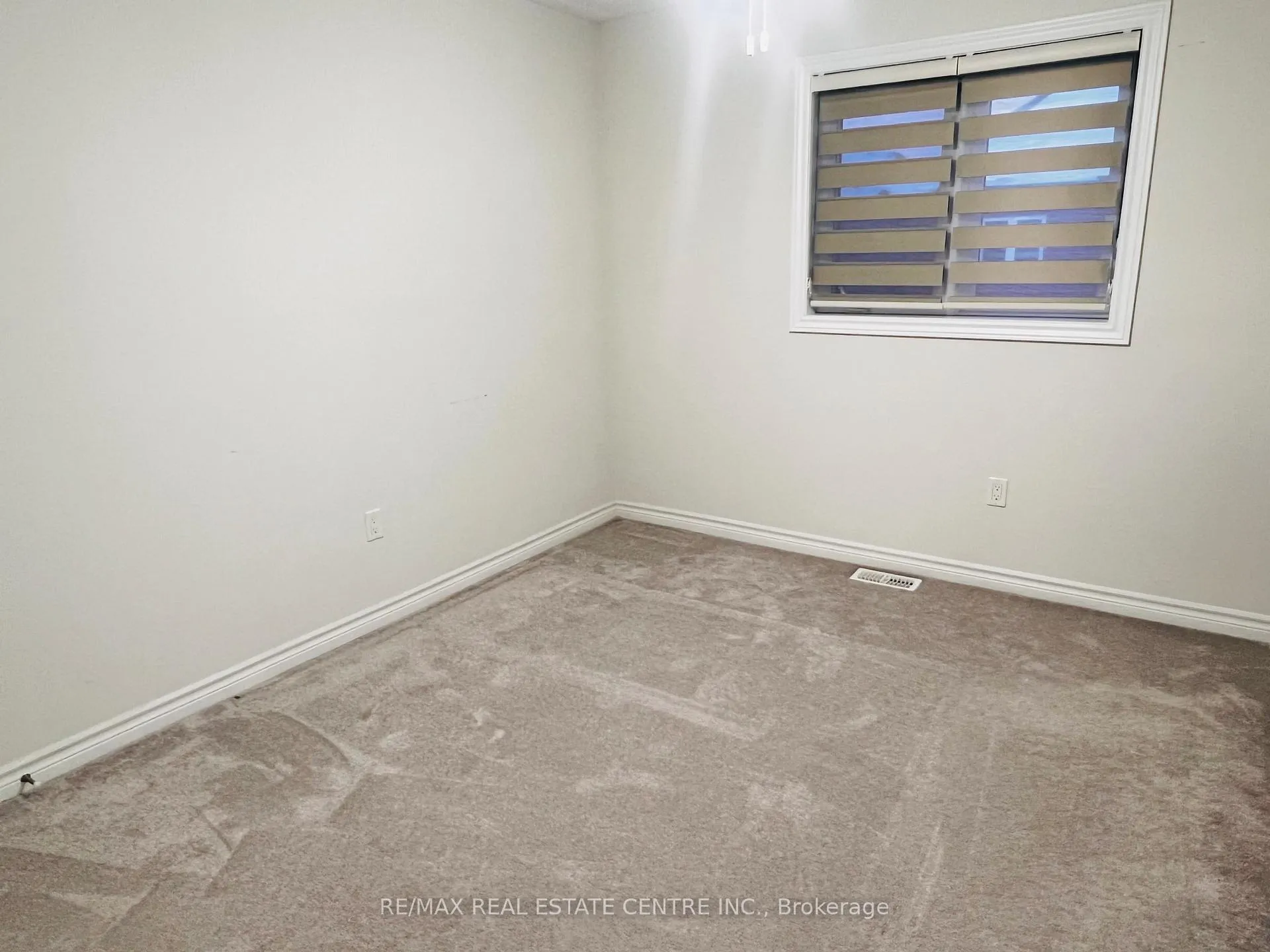 Photo 16 of 13 Maynada Road, Brampton, Northwest Brampton — HOMEH
