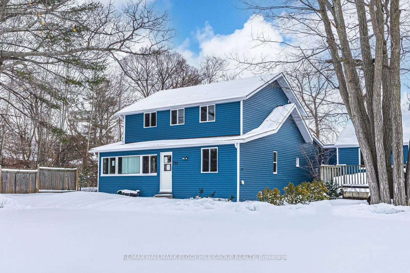Photo 1 of 711 Mosley Street, Wasaga Beach — HOMEH